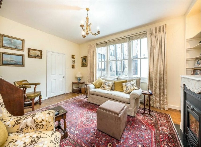 House Osten Mews in Greater London