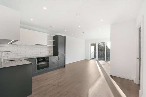 Flat Kenilworth Road in Greater London