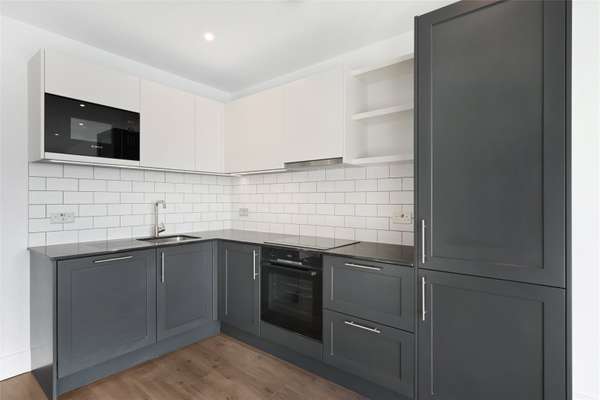 Flat Kenilworth Road in Greater London