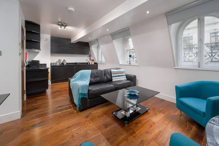 Flat Bishopsgate in City of London
