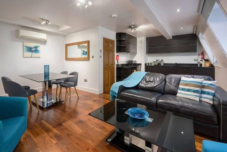 Flat Bishopsgate in City of London