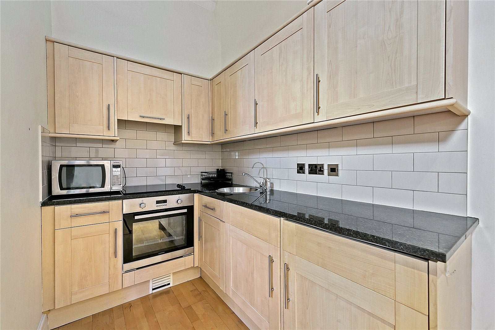 Flat Gainsborough Road in Greater London