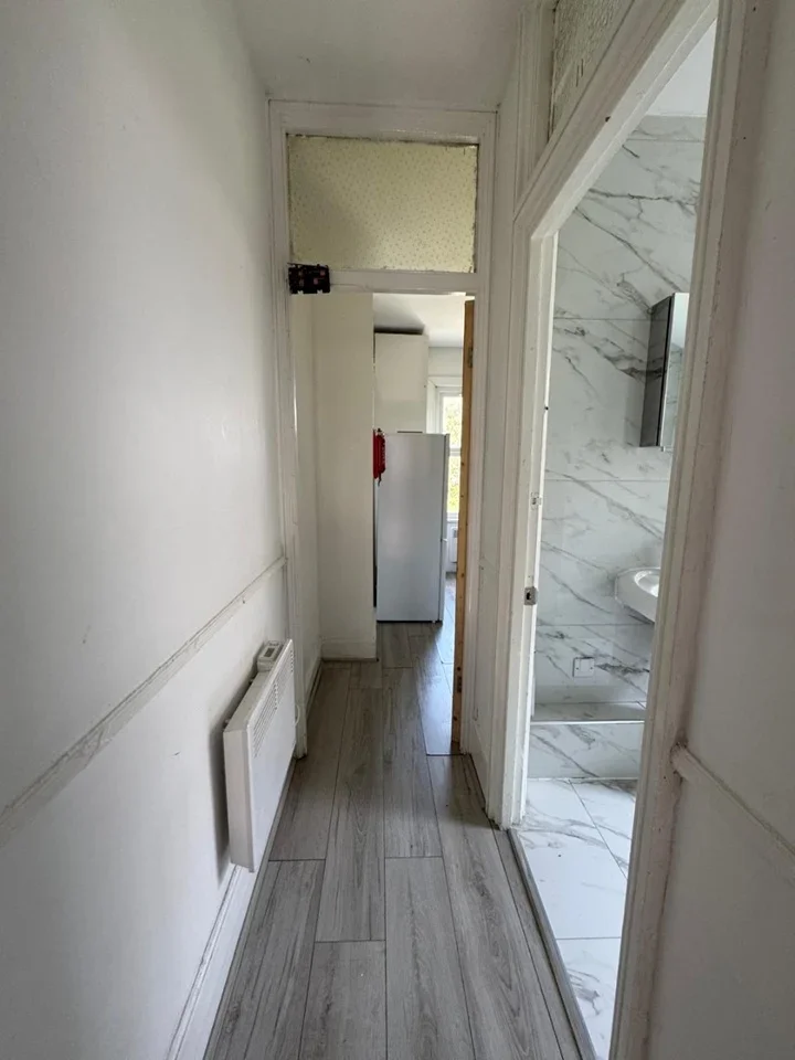 House Frant Road in Greater London