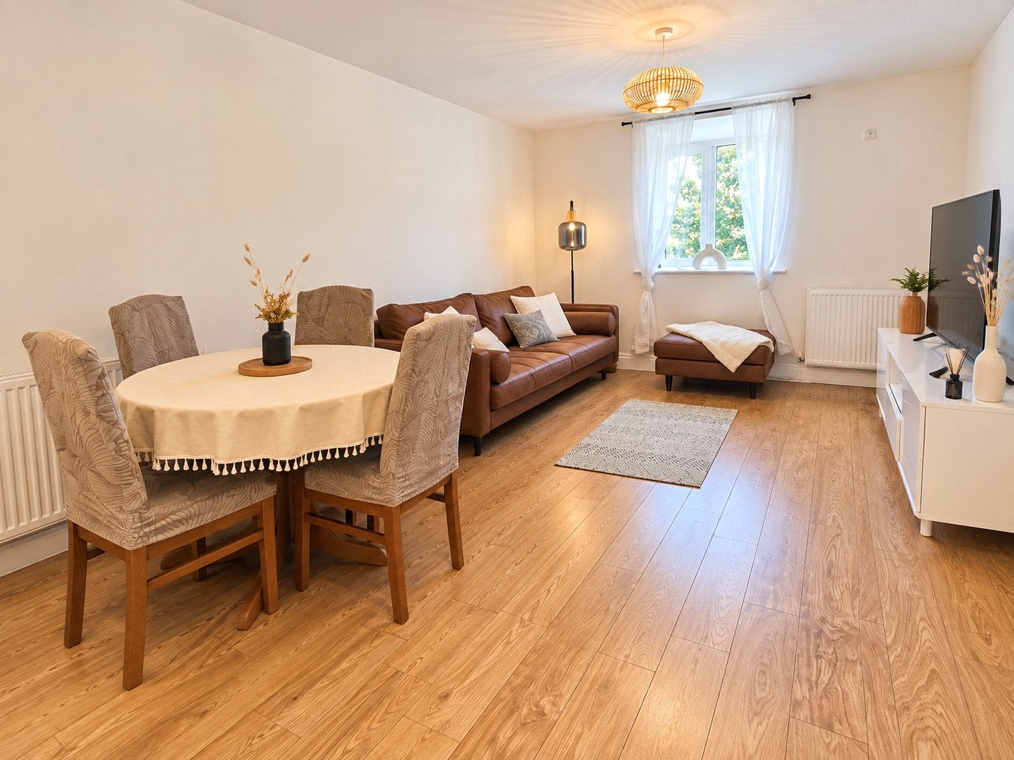 Flat Goldsworth Road in Woking