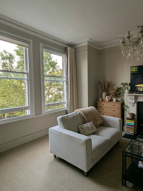 Room Nevis Road in Greater London