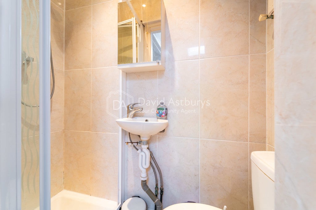 Room Haverstock Hill in Greater London