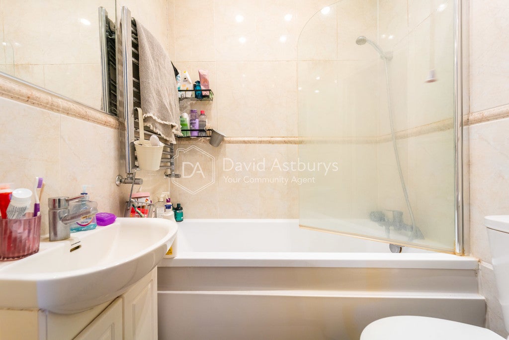 Room Haverstock Hill in Greater London