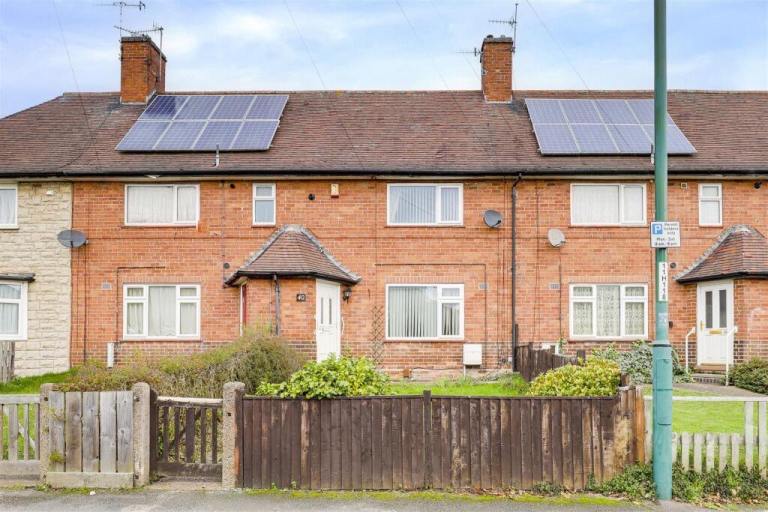 Flat Heathfield Road in Nottingham