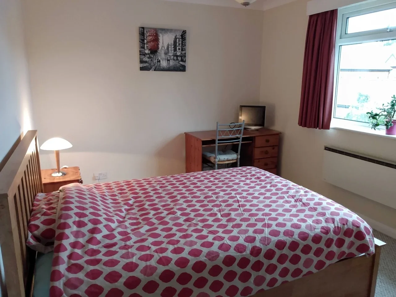 Room Fairgreen Court in Greater London