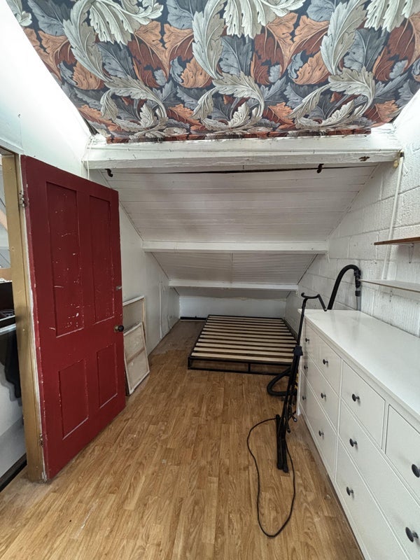 Room Fountayne Road in Greater London