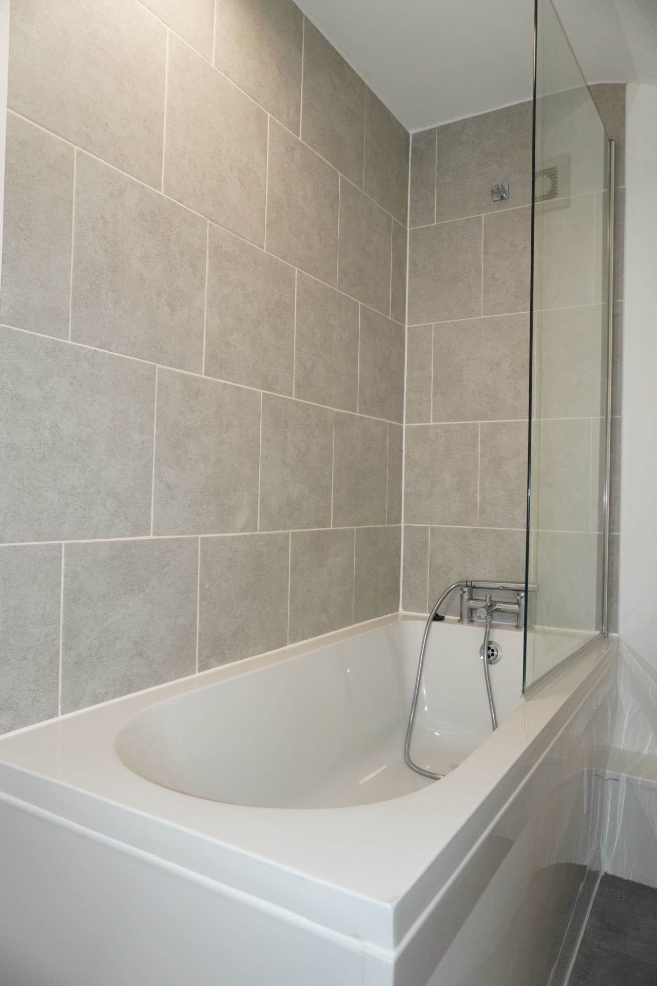 Room Uxbridge Road in Greater London