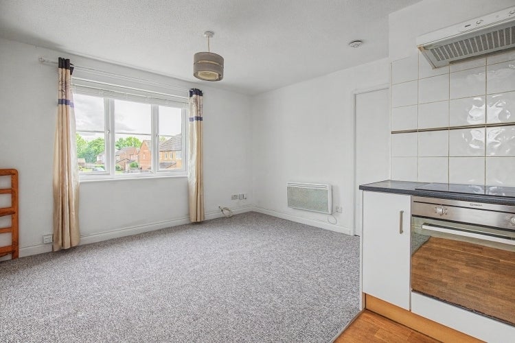 Flat Kestrel Way in Cherwell District