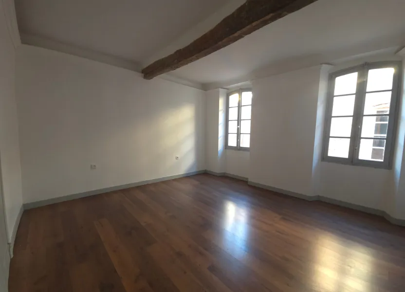 Maison aire à Salernes