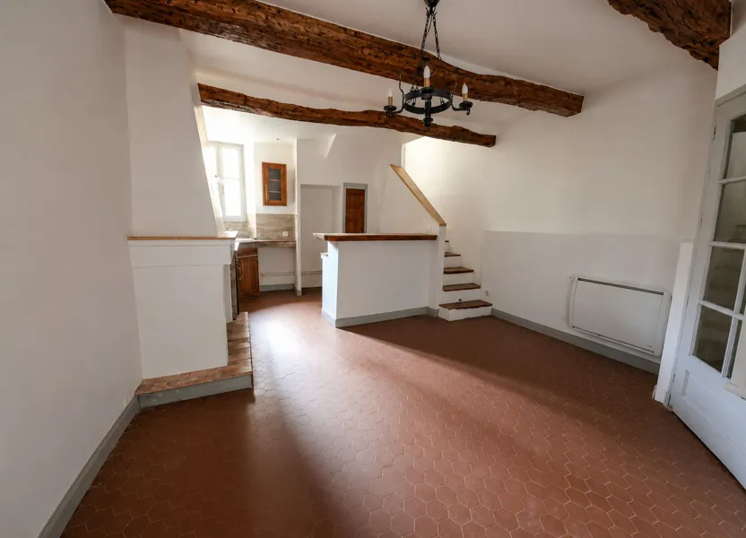Maison aire à Salernes