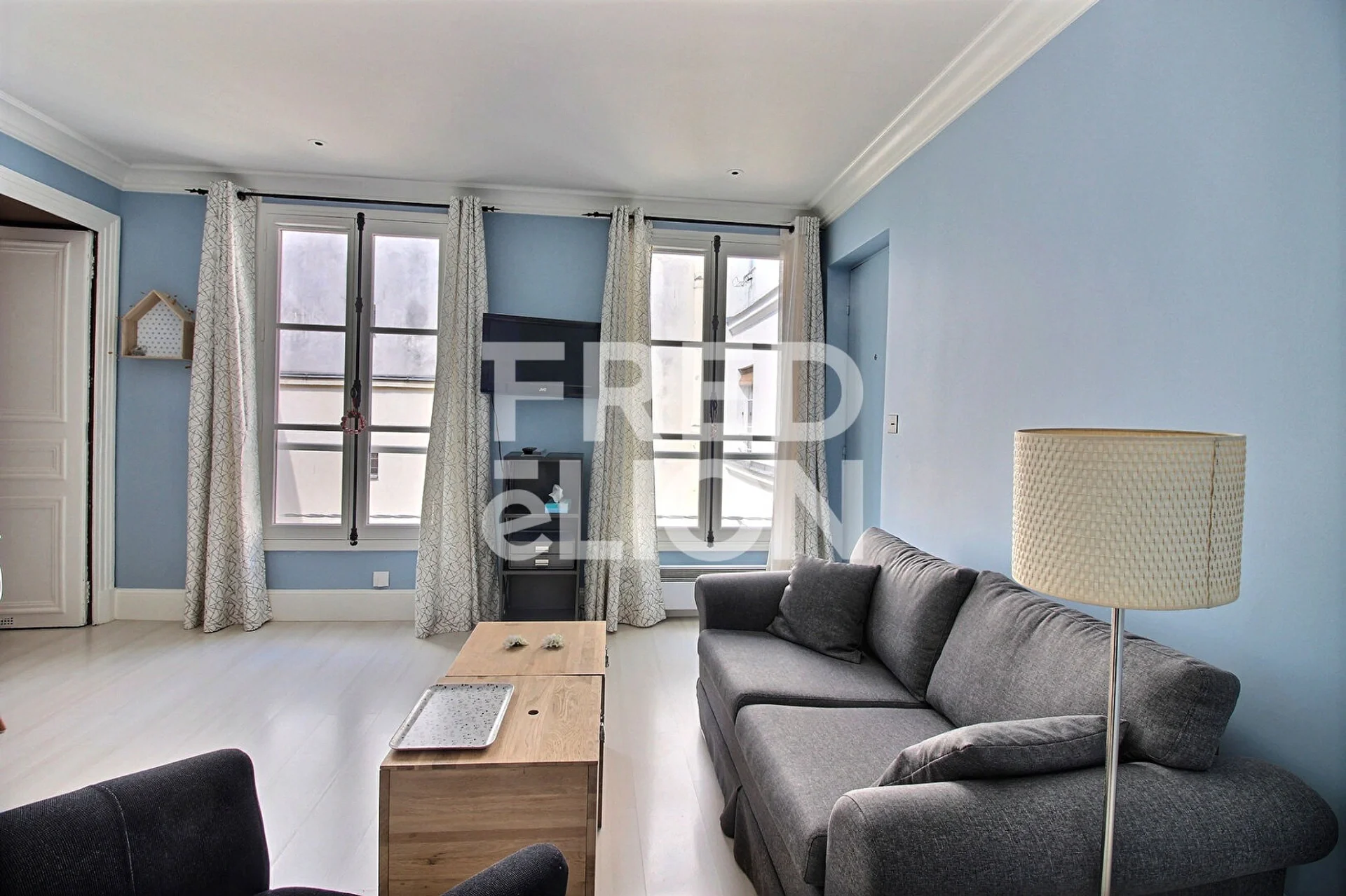 Appartement Rue Henry Monnier à Paris