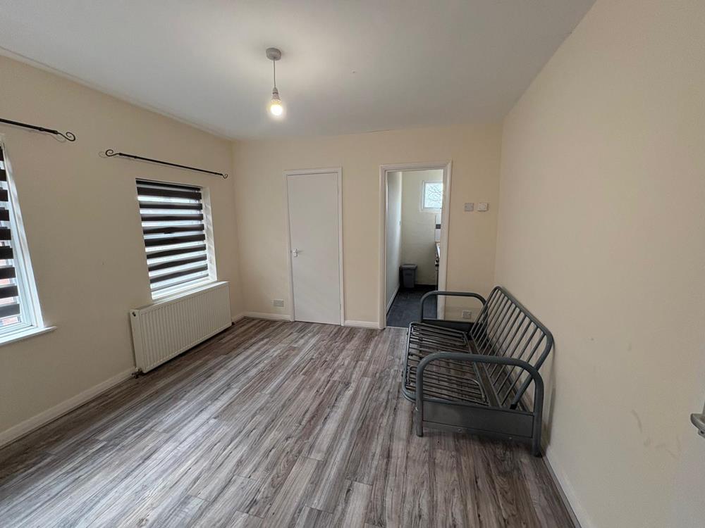 Flat Spenser Road in Bedford