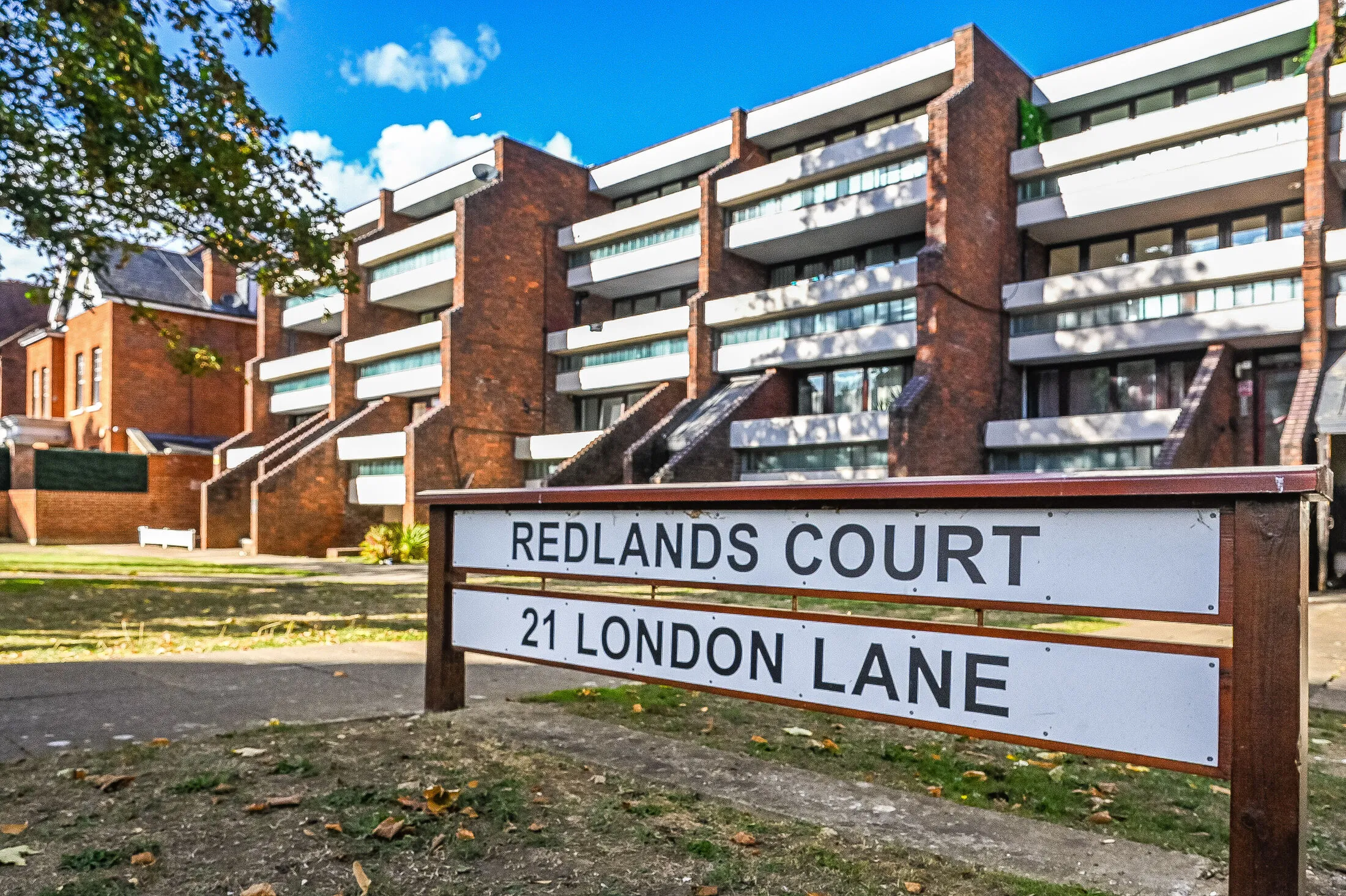 Flat London Lane in Greater London