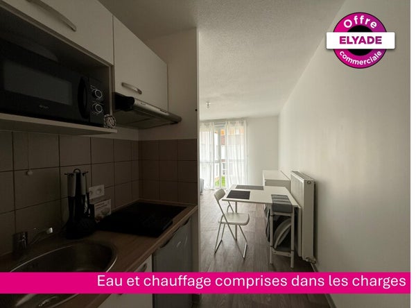 Chambre Rue de Pîtres à Franqueville-Saint-Pierre