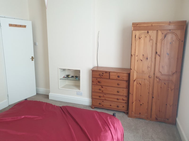 Room Zoar Street in Dudley