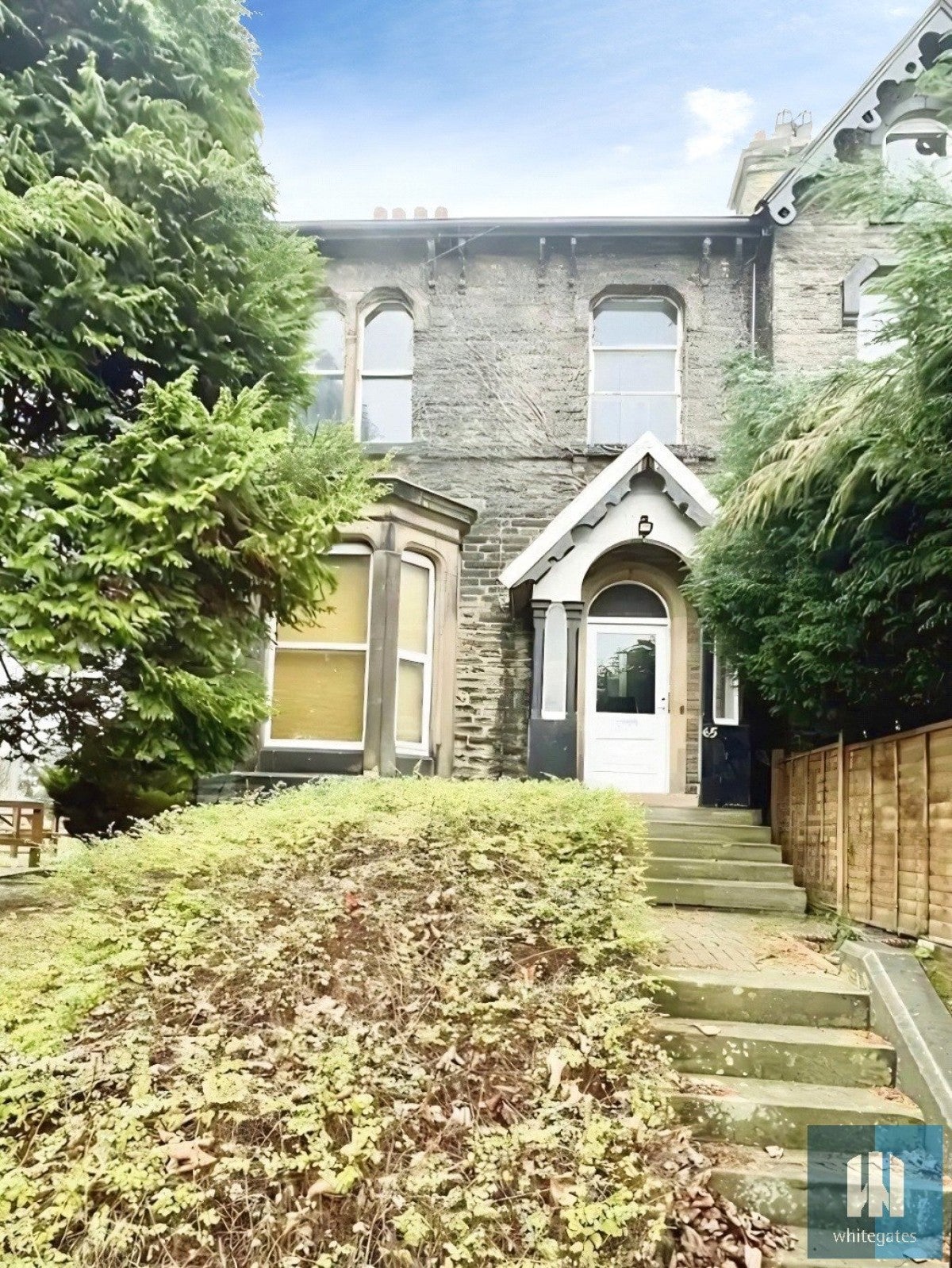 Room Woodhouse Hill in Kirklees