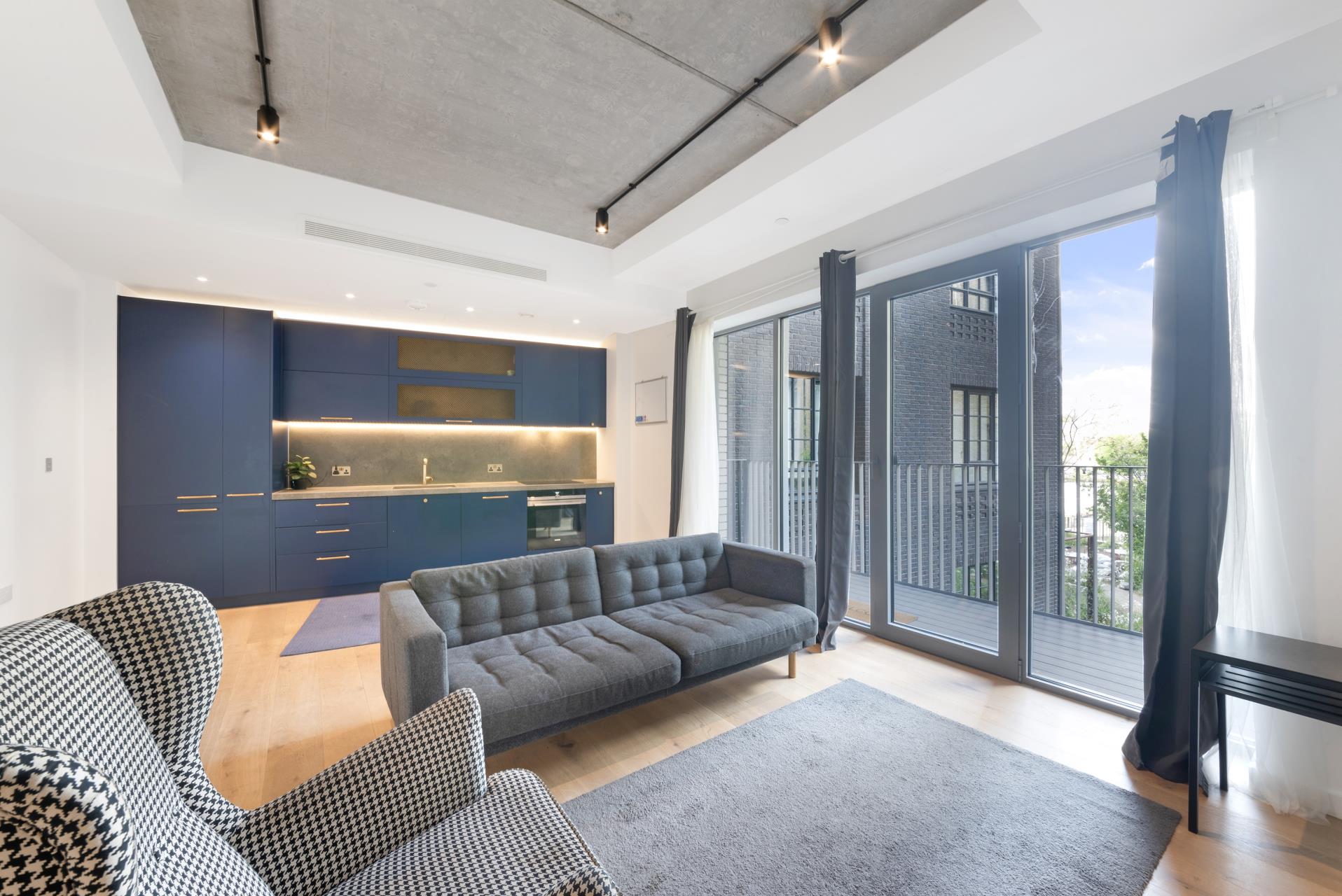 Flat Orchard Place in Greater London
