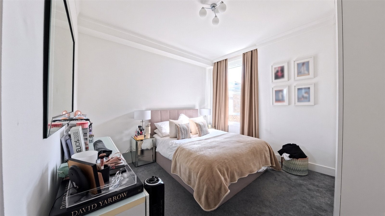 Flat Winchester Avenue in Greater London