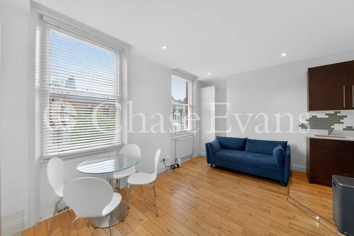 Flat Bravington Road in City of Westminster