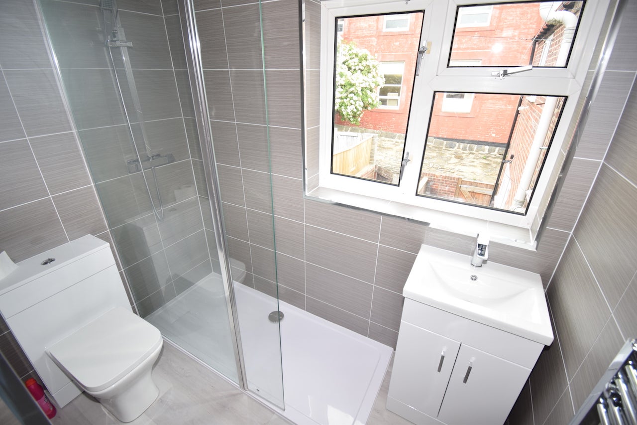 Flat Whitworth Terrace in Spennymoor