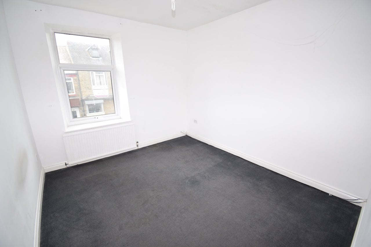 Flat Whitworth Terrace in Spennymoor