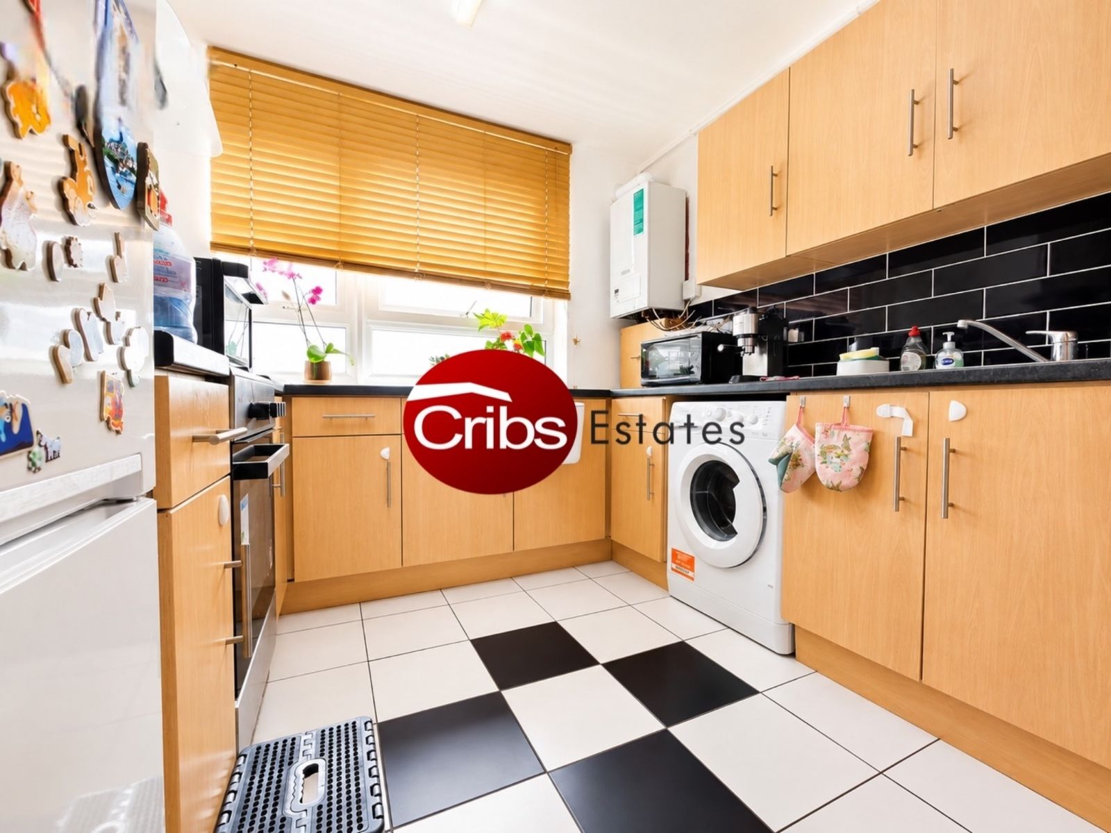 Flat Pincott Road in Greater London