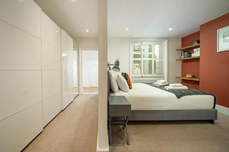 Flat Elia Mews in Greater London