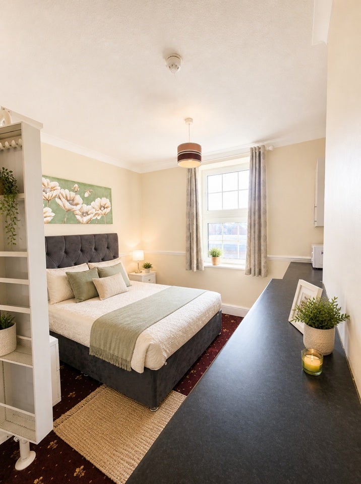 Room Cromwell Street in Worcester
