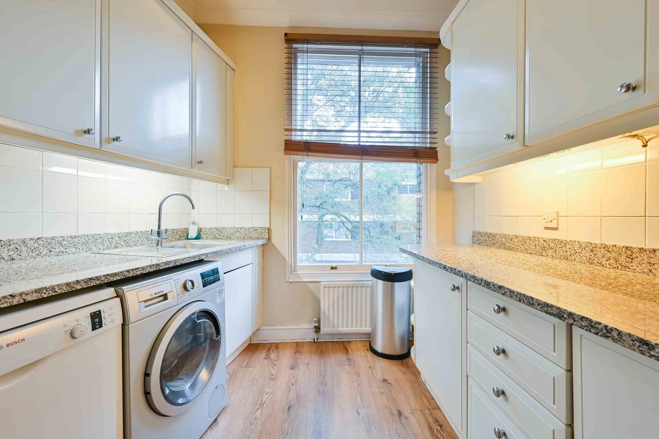 Flat Neal Street in Greater London