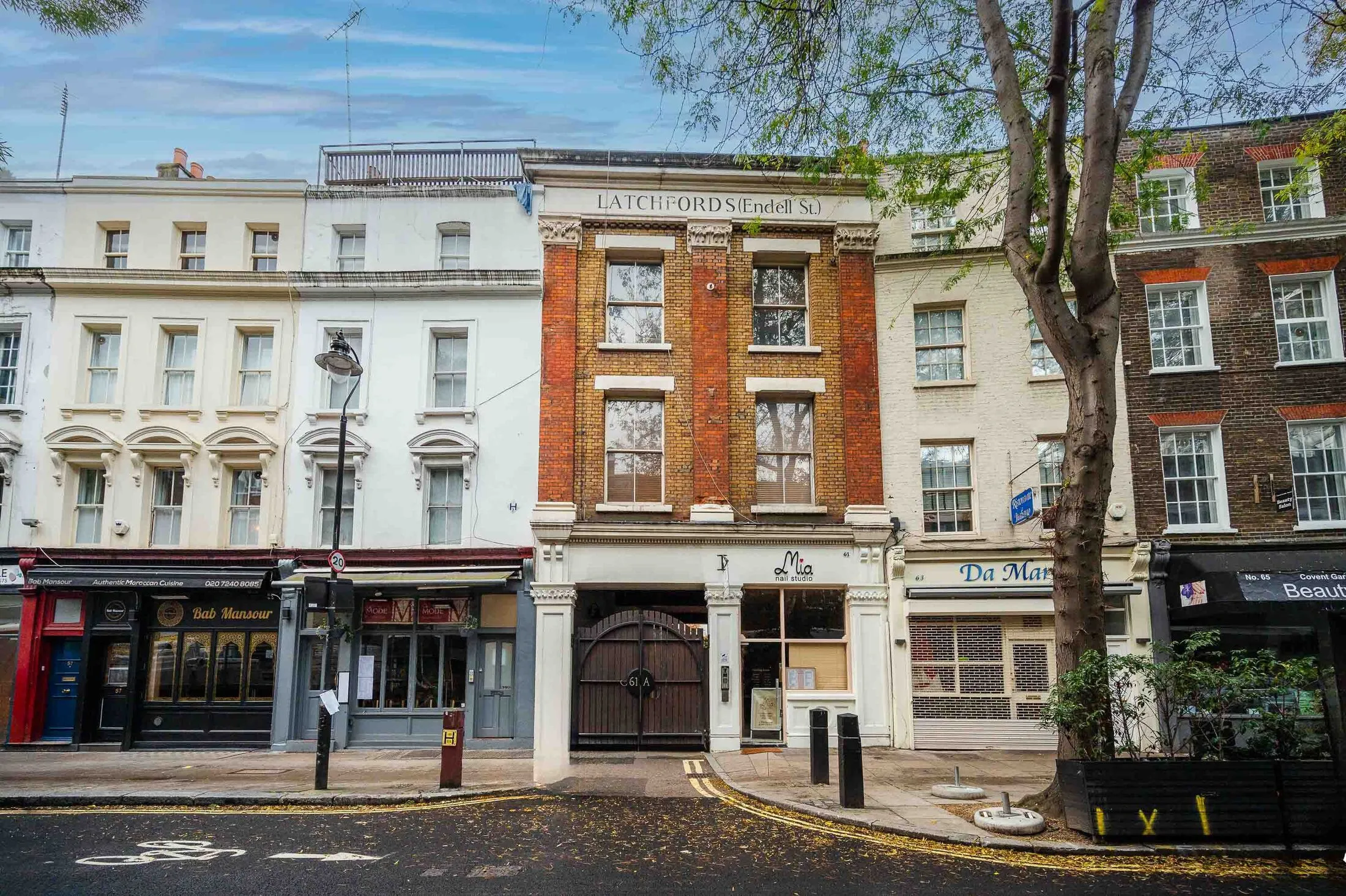Flat Neal Street in Greater London