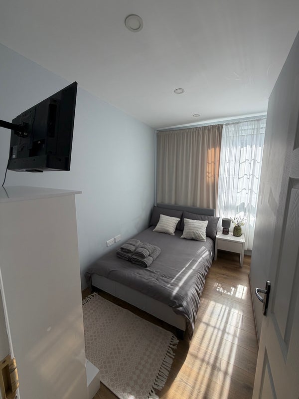 Room Pardoner Street in Greater London