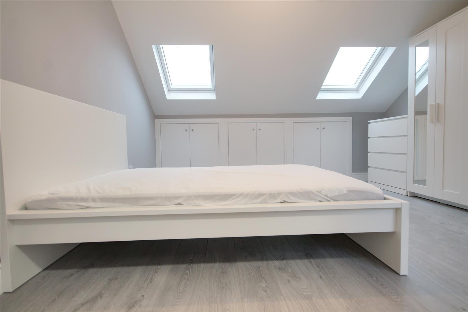Room Sandringham Road in Greater London