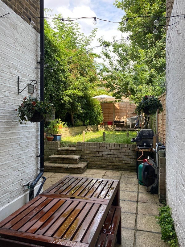 House Kenilworth Road in Greater London