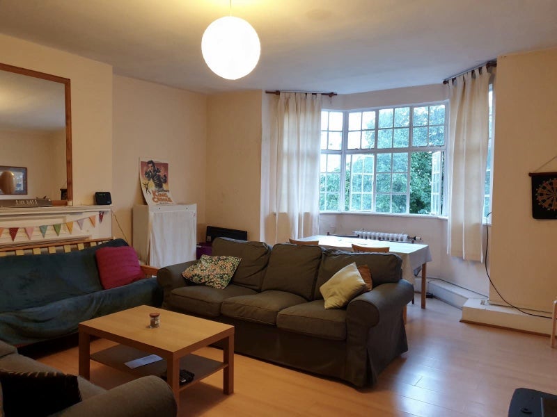 Room Clapham Manor Street in Greater London
