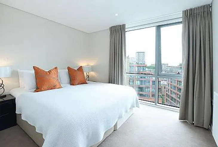 Flat Merchant Square in City of Westminster