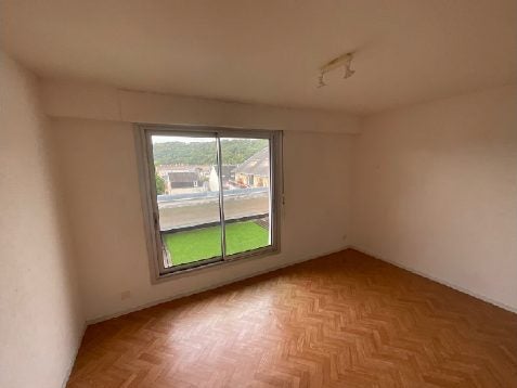 Flat Rue Fauquet Lemaitre in Lillebonne