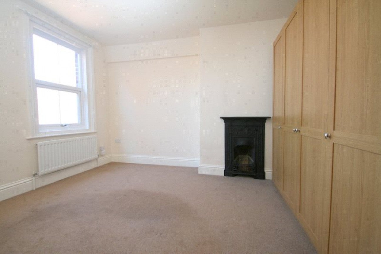 Flat South Terrace in Arun