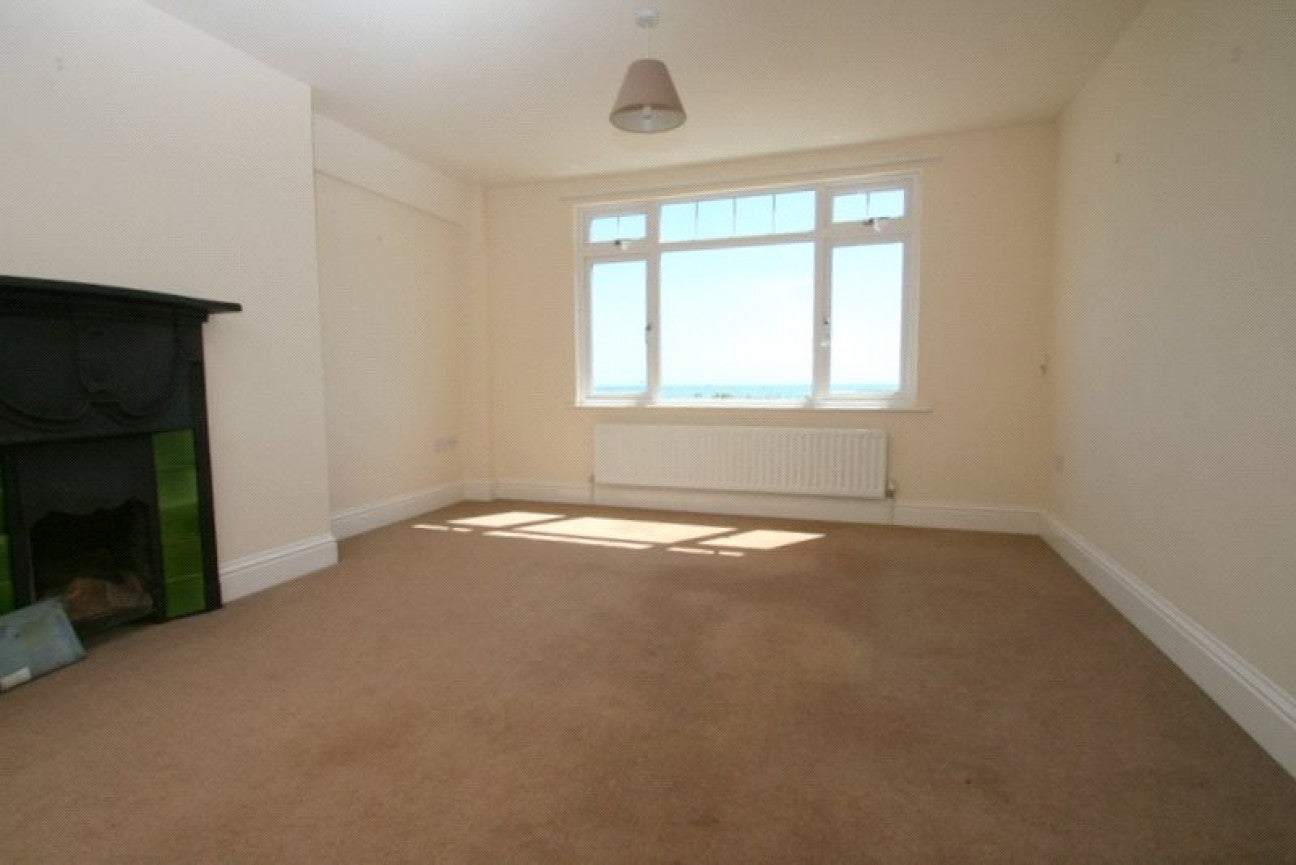 Flat South Terrace in Arun