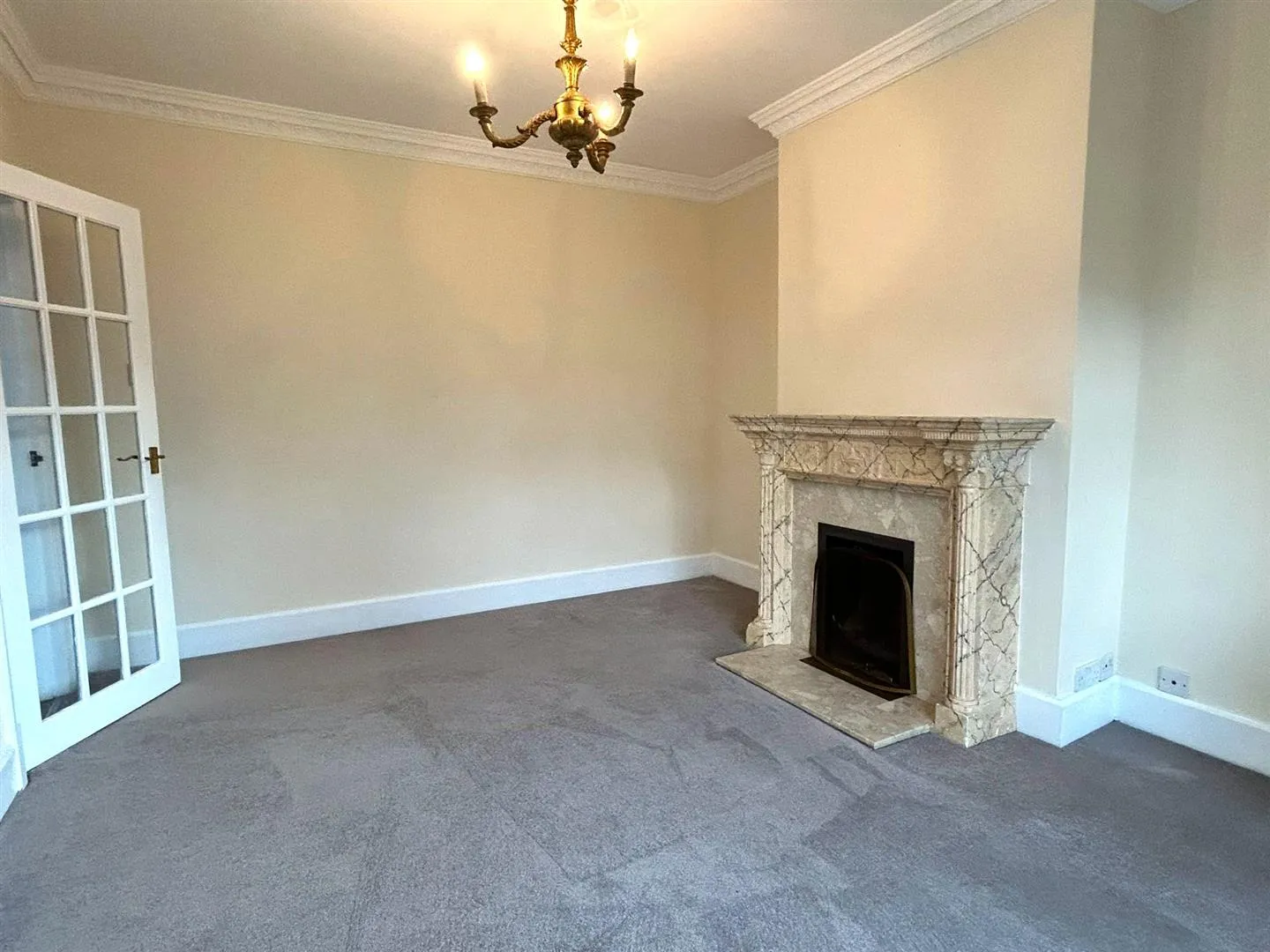 House Oaklands Avenue in Birmingham