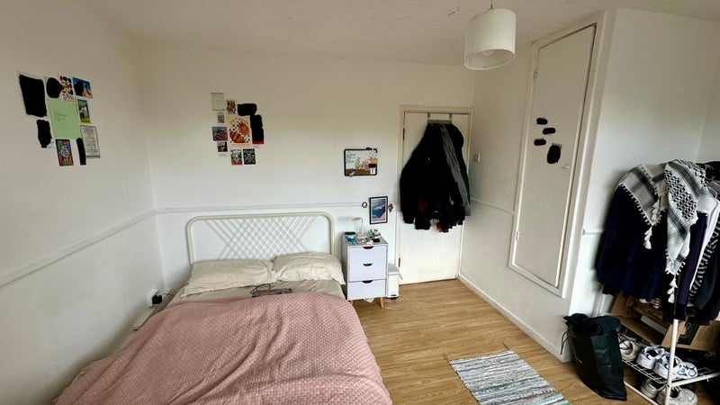 Room Rotherhithe New Road in Greater London