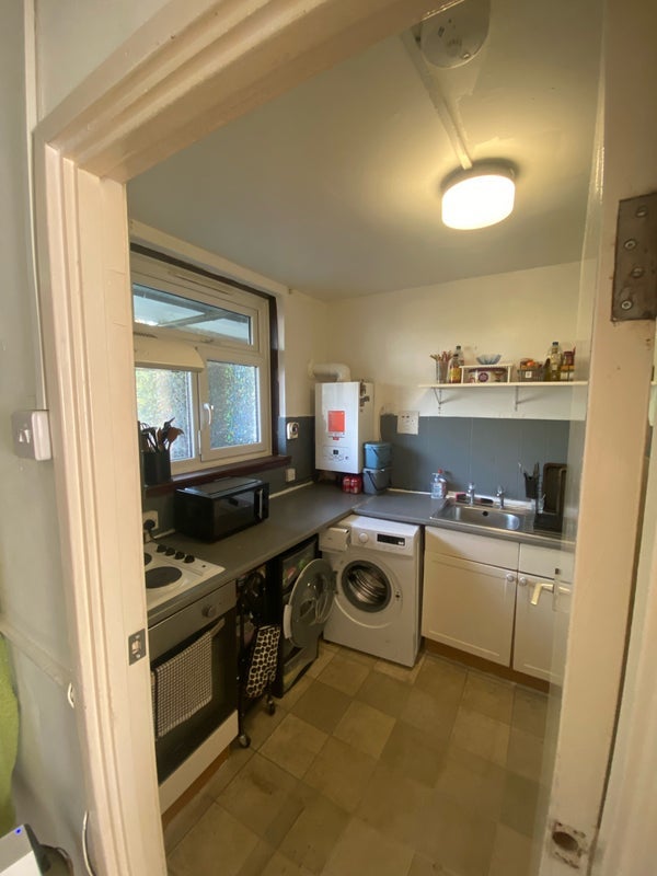 Room Rotherhithe New Road in Greater London