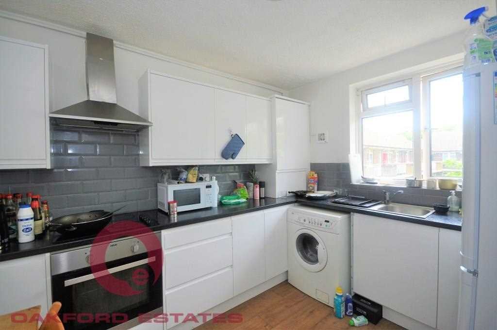 Flat Aldenham Street in Greater London