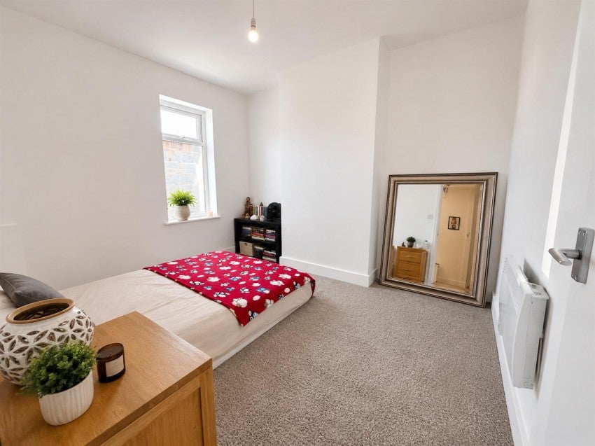 Flat Springfield Road in Greater London