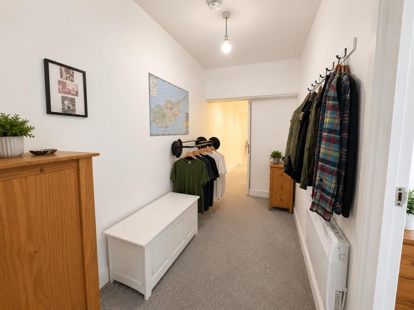 Flat Welling High Street in Greater London