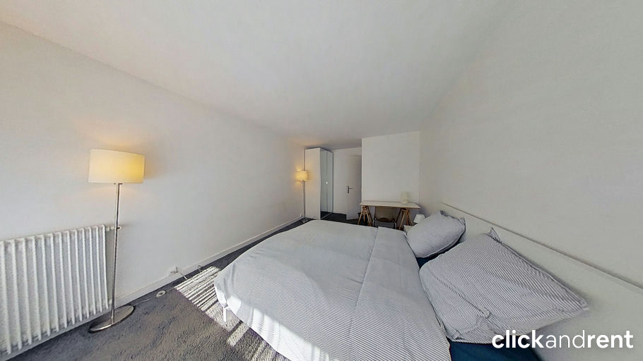 Flat Rue Riquet in Paris