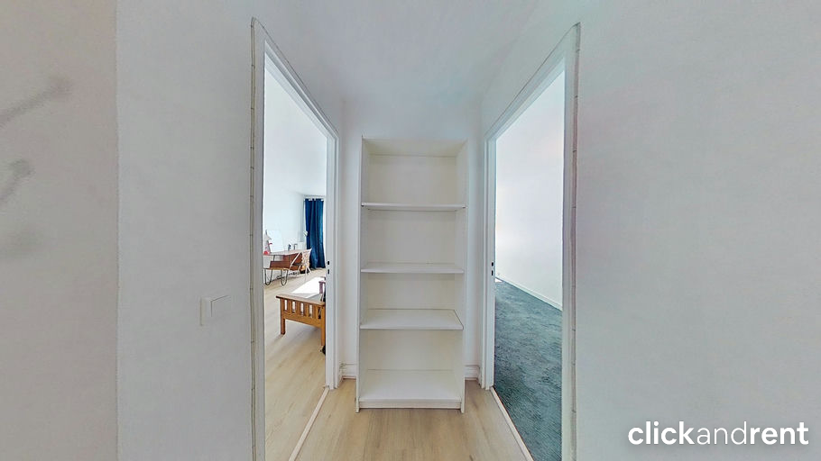 Flat Rue Riquet in Paris